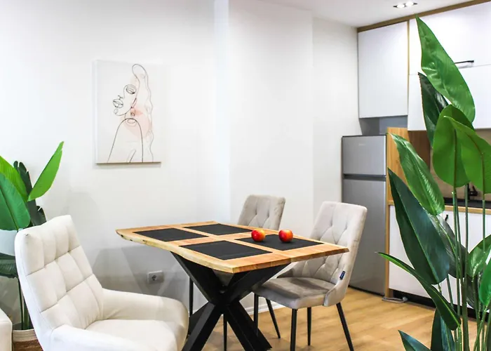 Azure Dream G8 * Golem (Tirana)