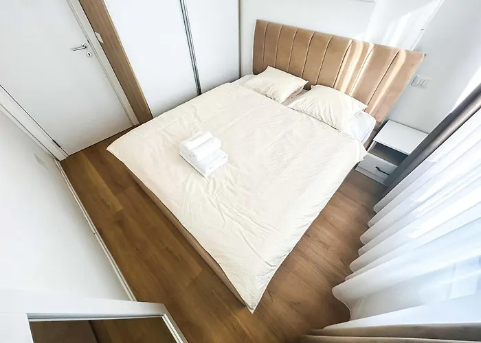 Azure Dream G8 Appartement Golem (Tirana)