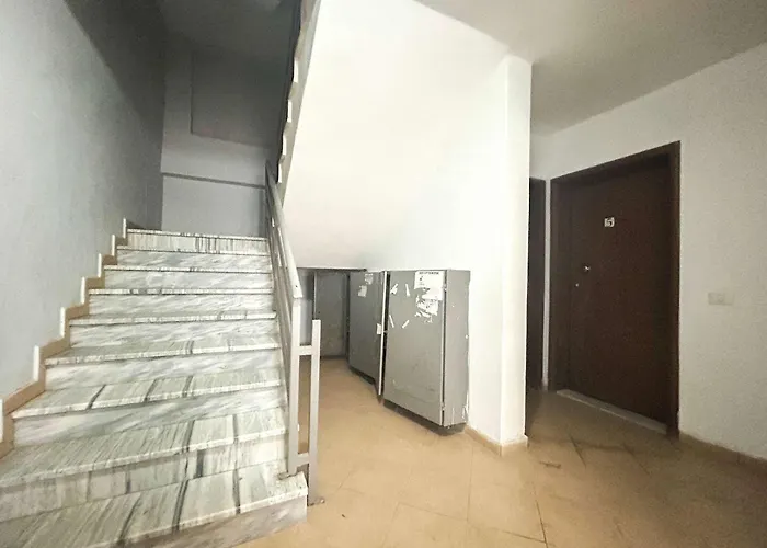 Azure Dream G8 Appartement Golem (Tirana)